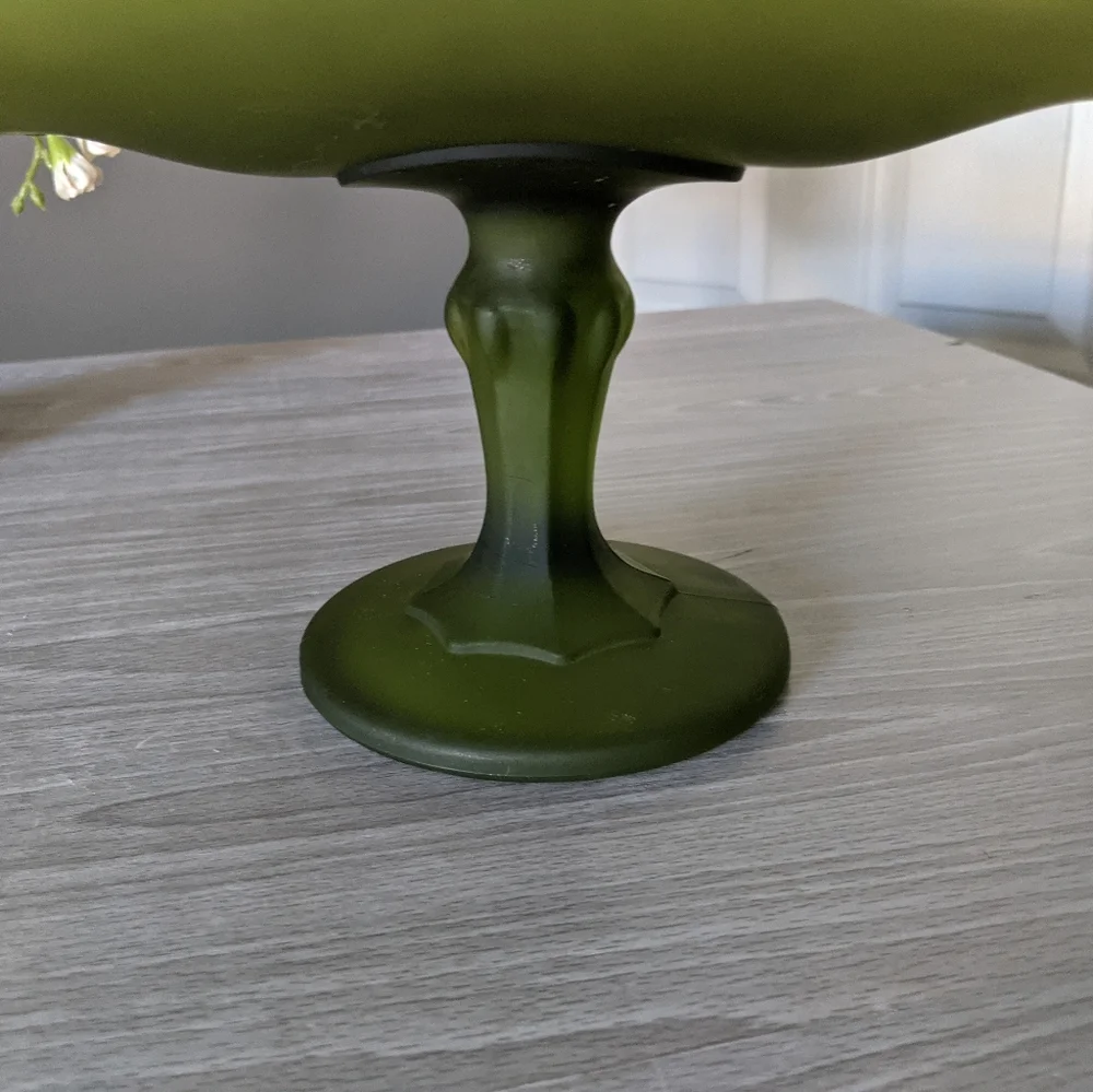 Vintage Indiana Green Frosted Glass Banana Stand